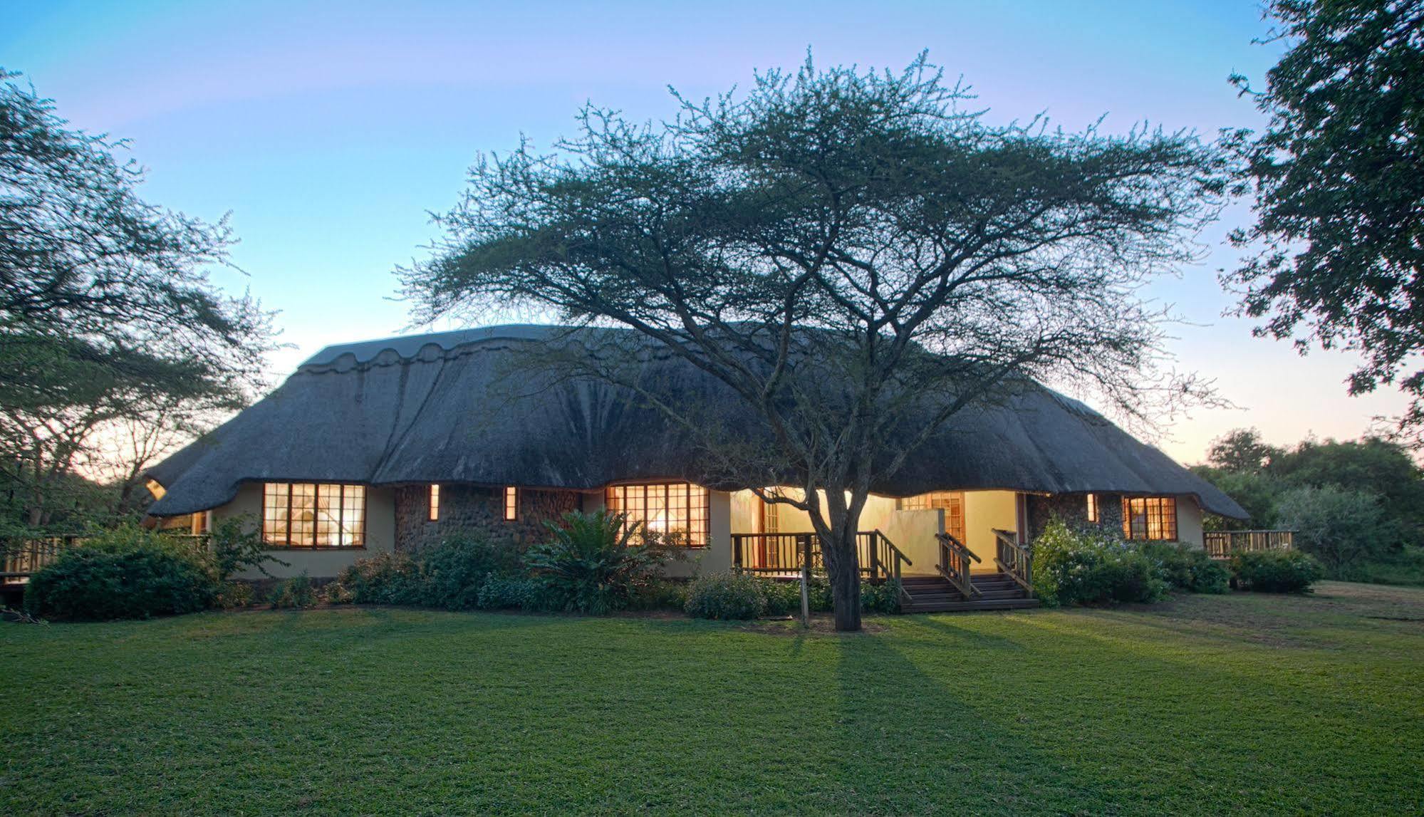 Rhino River Lodge Manyoni Private Game Reserve Exteriér fotografie